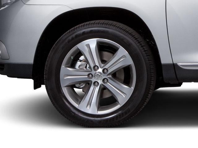 2011 Toyota Highlander FWD 4dr L4 Base (Natl)
