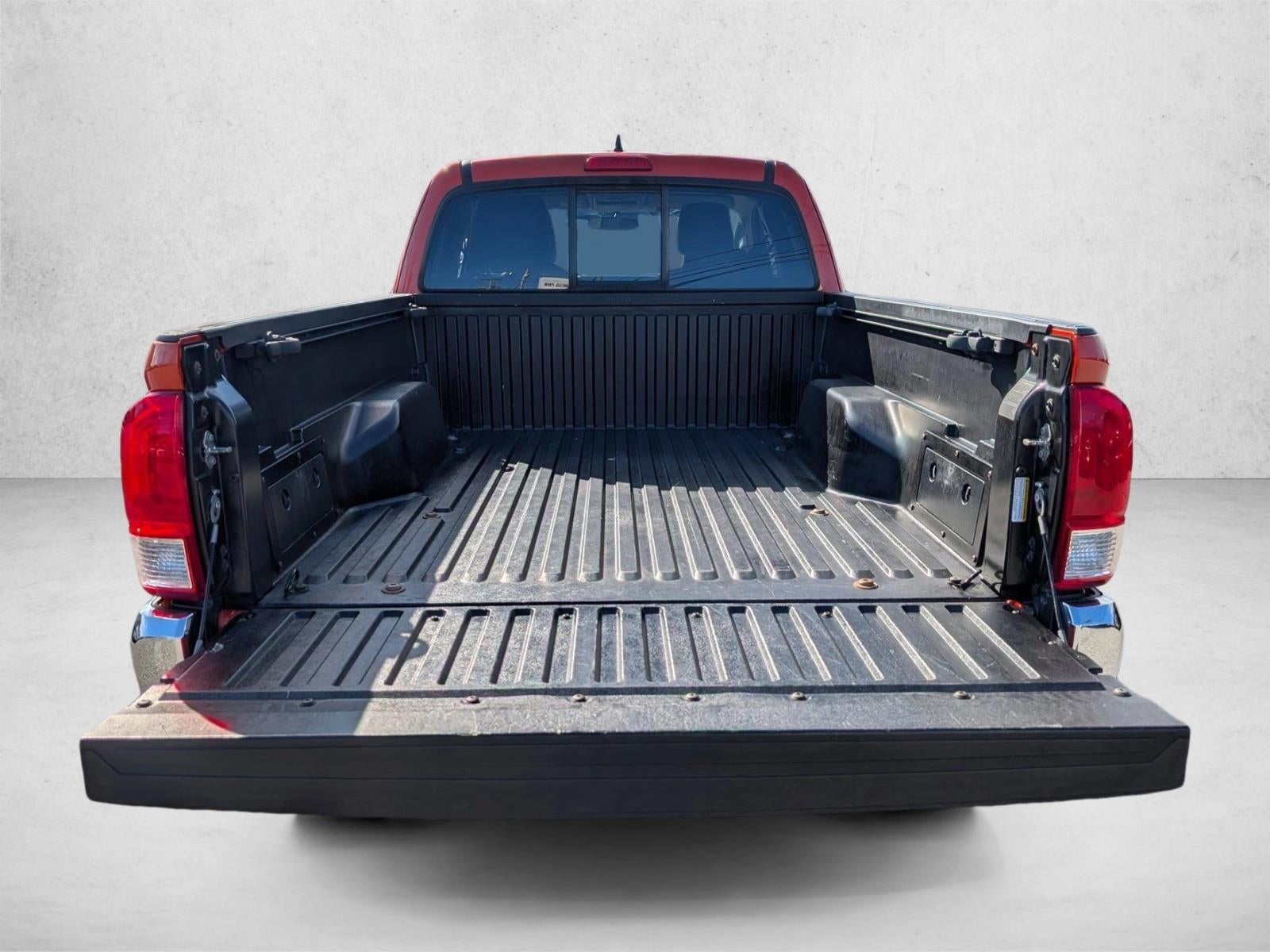 2016 Toyota Tacoma 4WD Access Cab Standard Bed I4 Automatic SR5 (Natl)