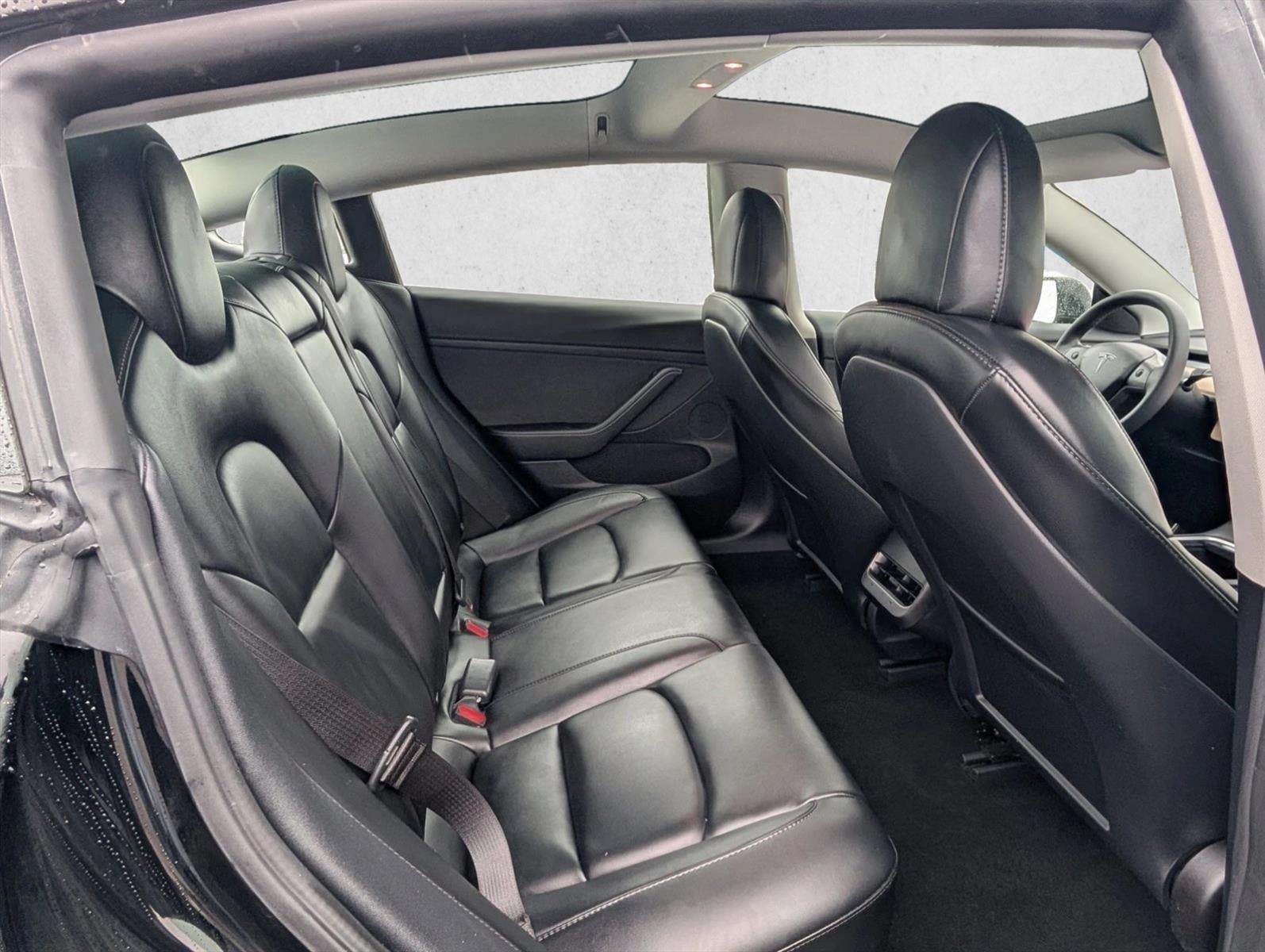 2022 Tesla Model 3 RWD