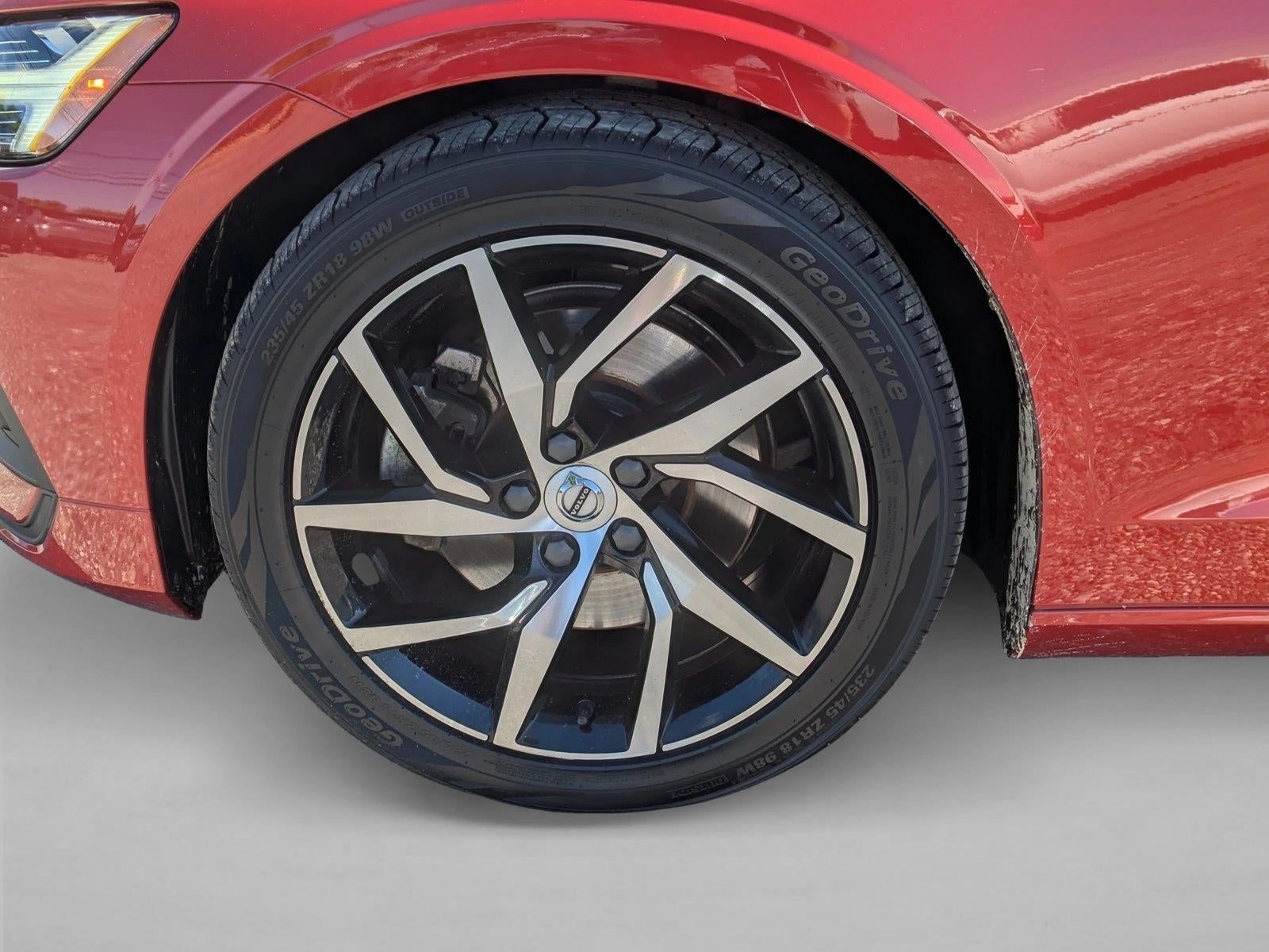 2019 Volvo S60 T5 FWD Momentum