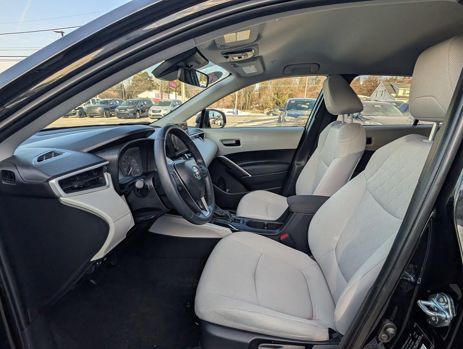 2025 Toyota Corolla Cross LE 4WD (Natl)