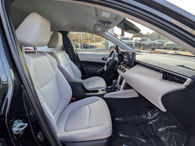 2025 Toyota Corolla Cross LE 4WD (Natl)