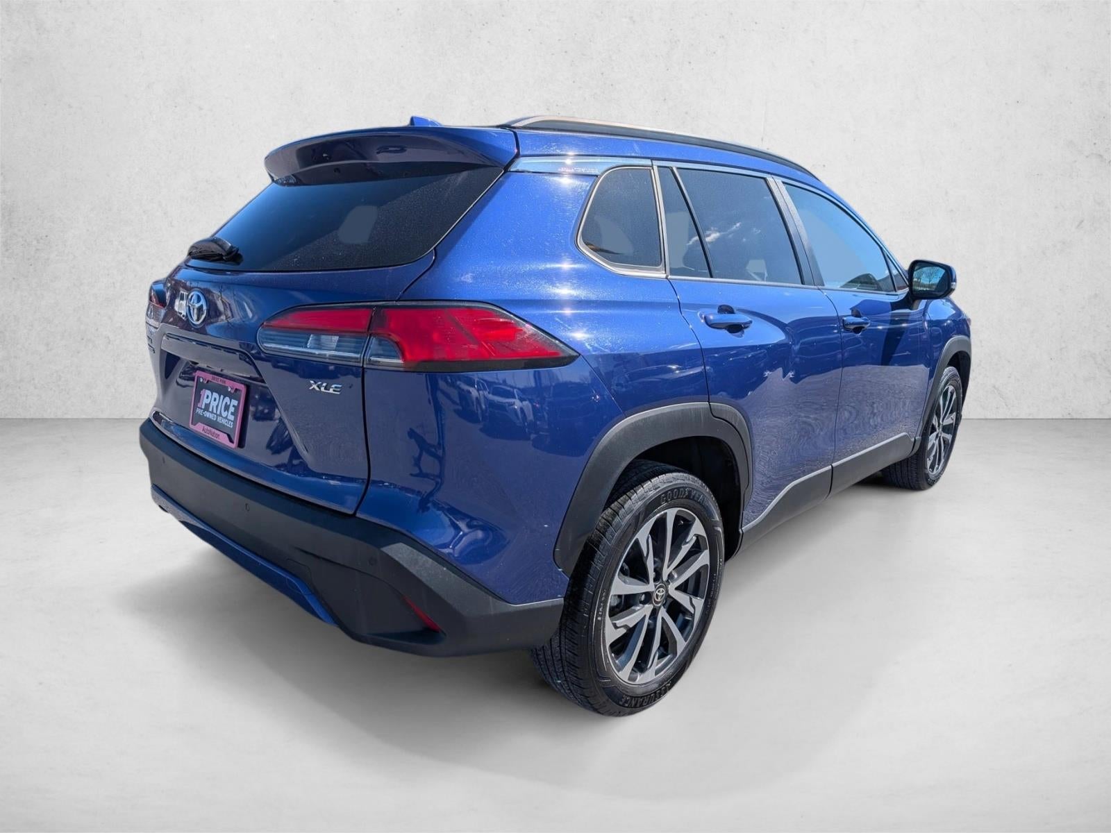 2024 Toyota Corolla Cross XLE 2WD (Natl)