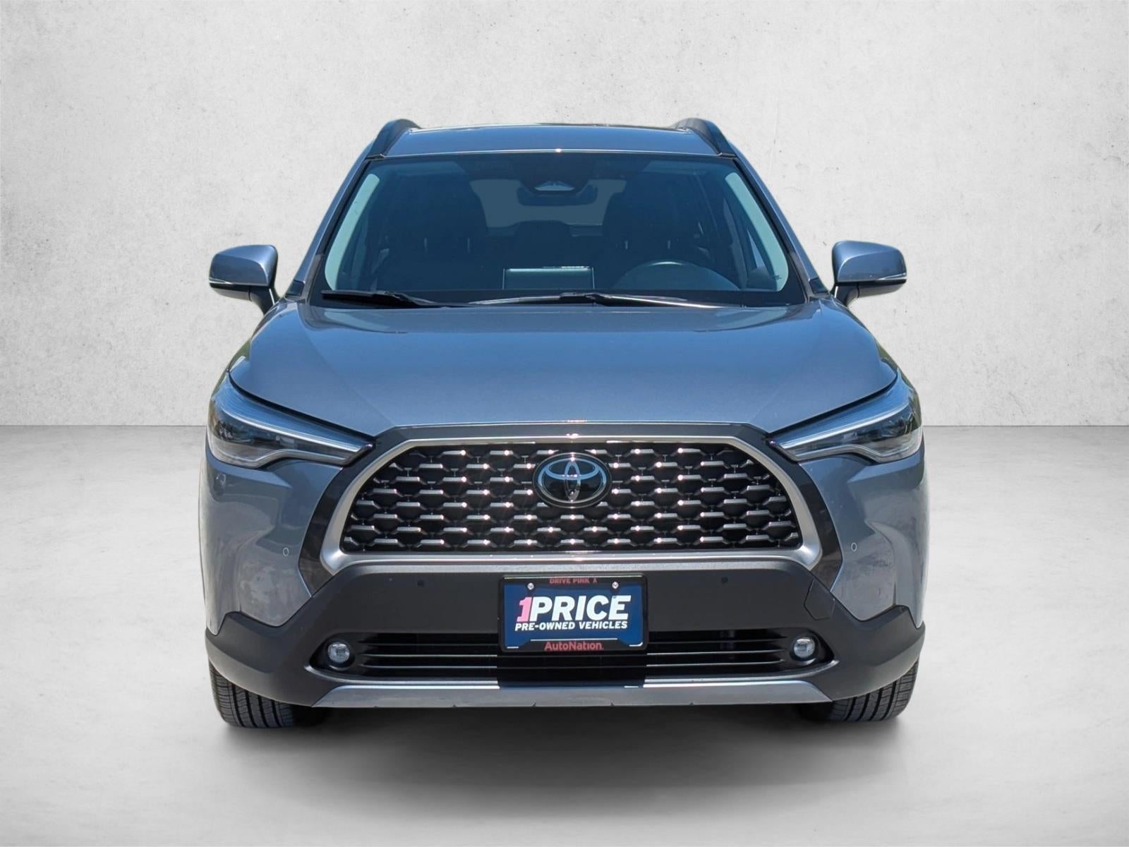 2023 Toyota Corolla Cross XLE 4WD (Natl)