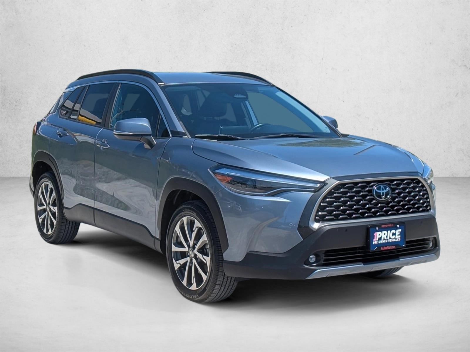 2023 Toyota Corolla Cross XLE 4WD (Natl)