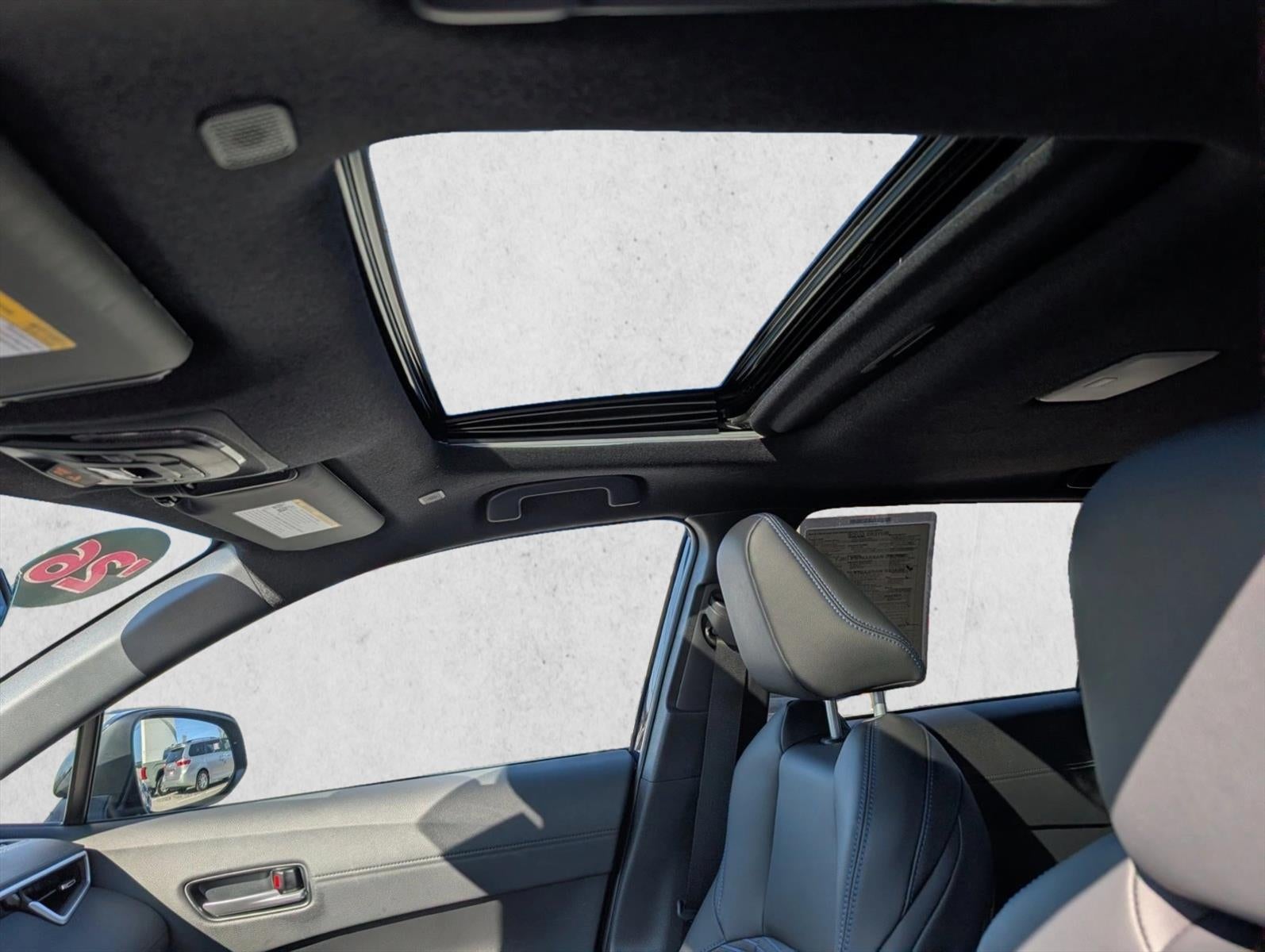 2025 Toyota Corolla Cross Hybrid XSE 4WD (Natl)