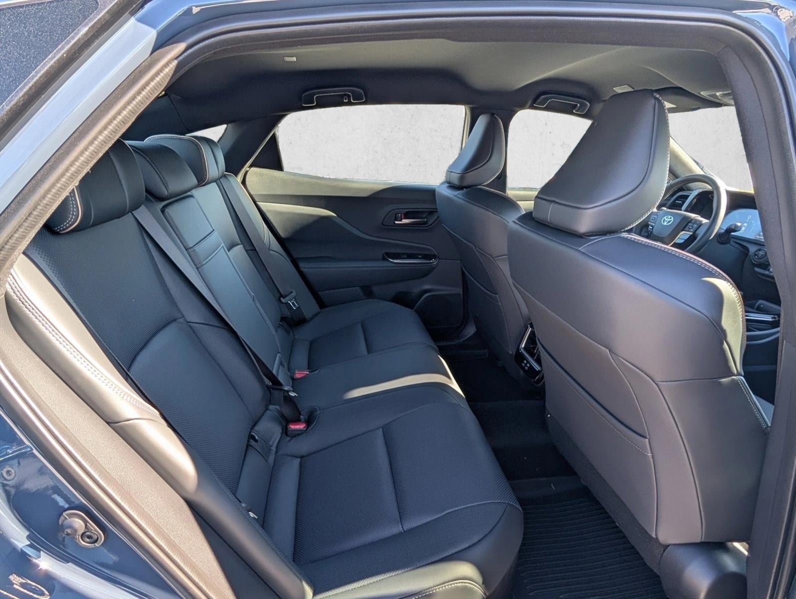 2026 Toyota Crown XLE AWD (Natl)