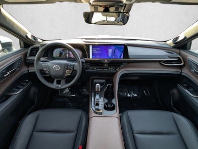 2024 Toyota Crown Limited AWD (Natl)
