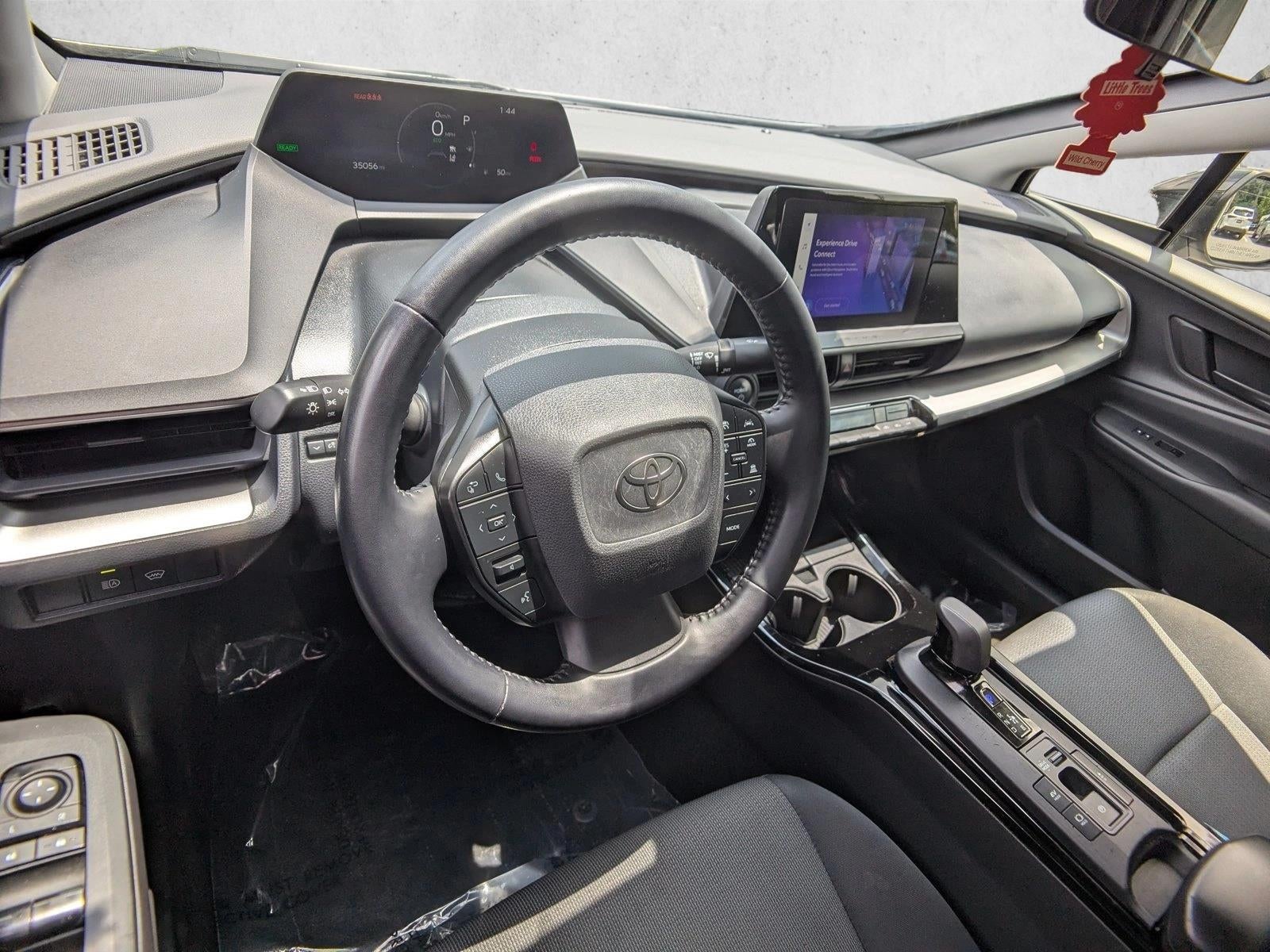 2024 Toyota Prius LE (Natl)