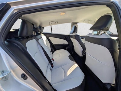 2016 Toyota Prius 5dr HB Three Touring (Natl)