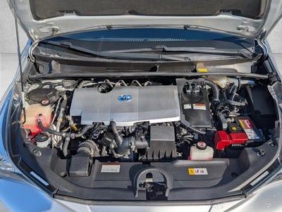 2016 Toyota Prius 5dr HB Three Touring (Natl)