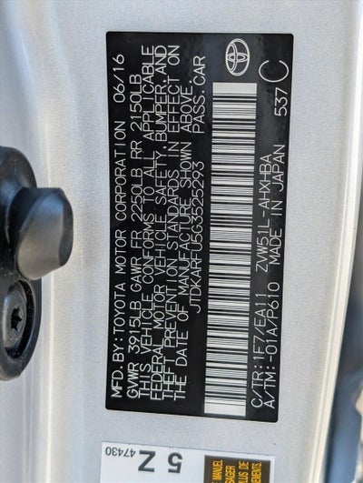 2016 Toyota Prius 5dr HB Three Touring (Natl)