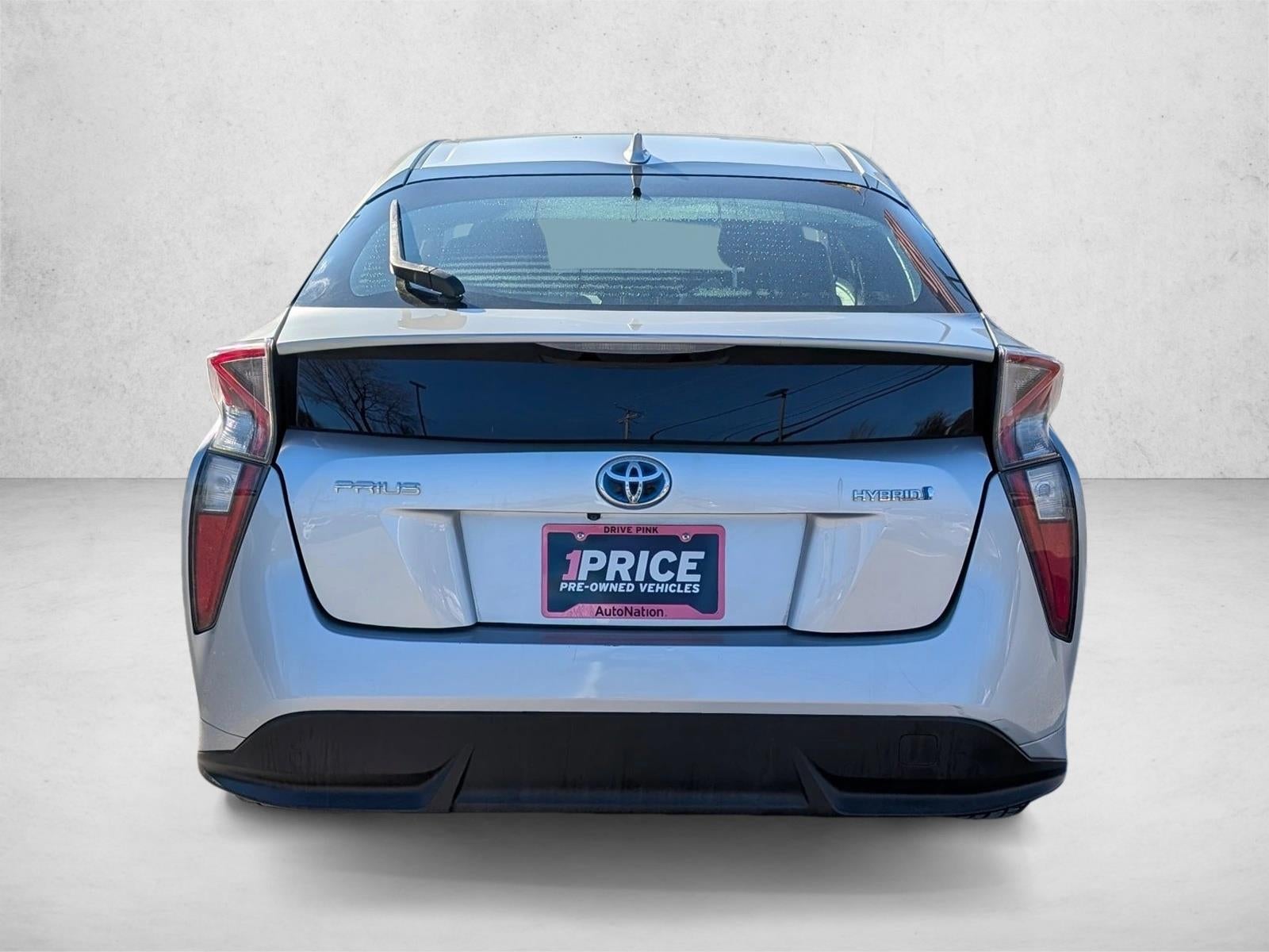 2016 Toyota Prius 5dr HB Three Touring (Natl)