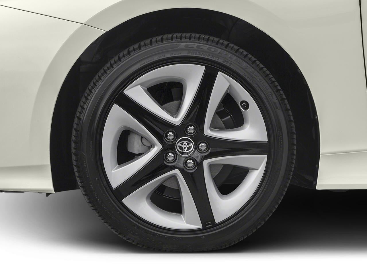 2016 Toyota Prius 5dr HB Three Touring (Natl)