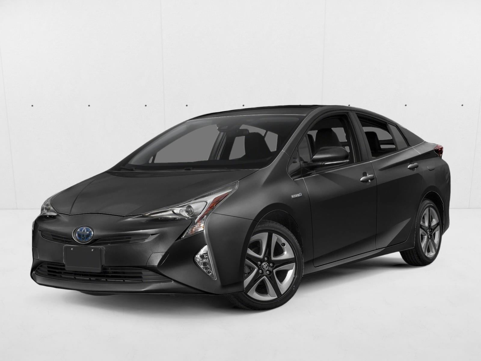 2017 Toyota Prius Three Touring (Natl)