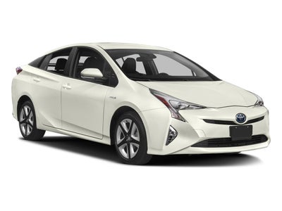 2017 Toyota Prius Three Touring (Natl)