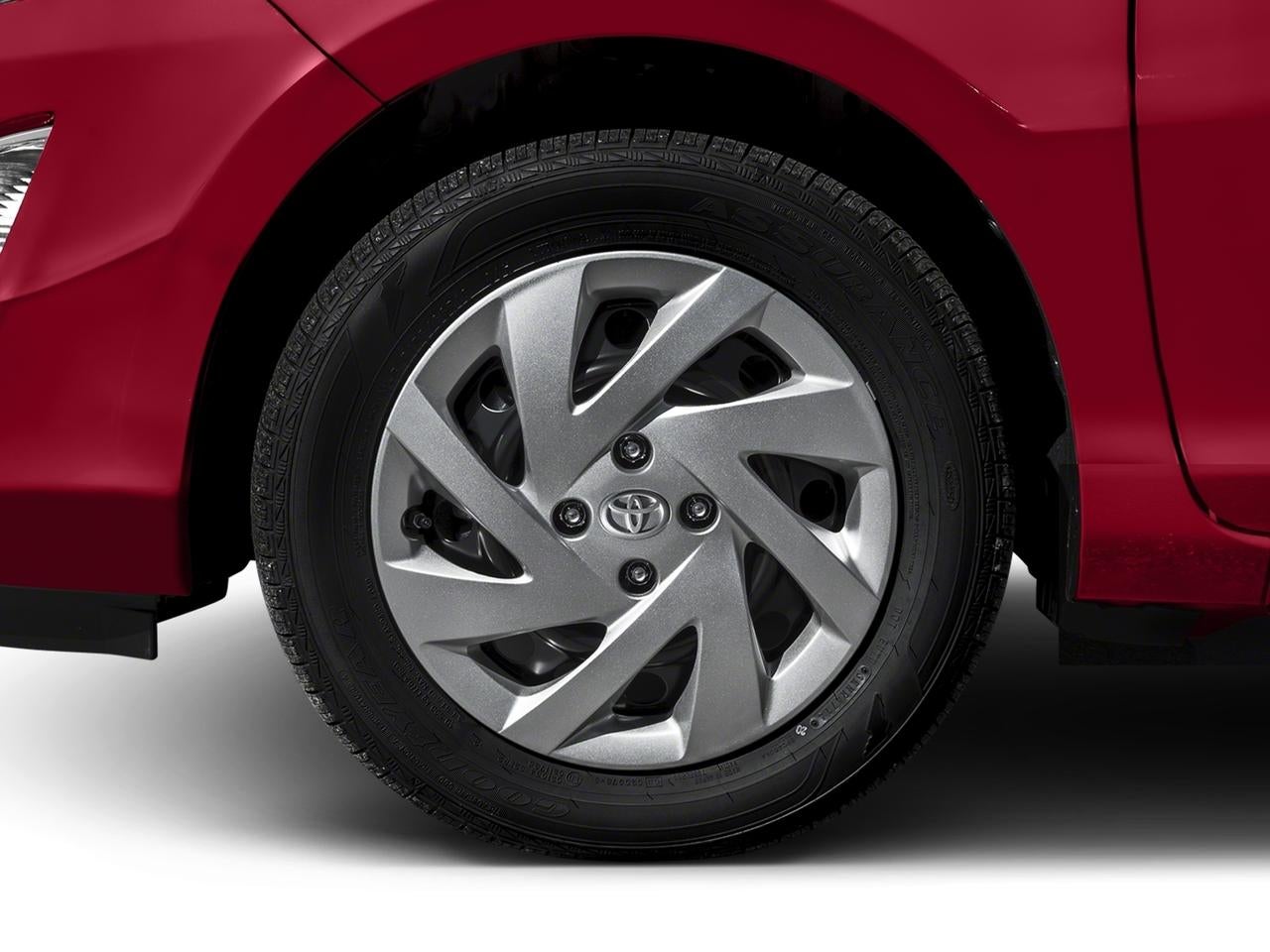 2016 Toyota Prius c 5dr HB Four (Natl)