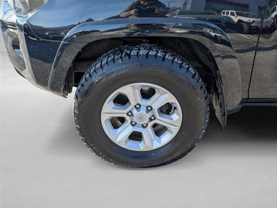 2024 Toyota 4Runner SR5 4WD (GS)