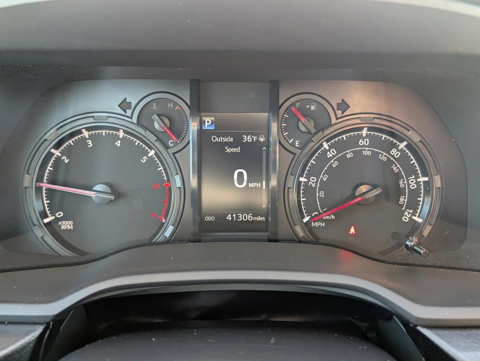 2024 Toyota 4Runner SR5 4WD (GS)