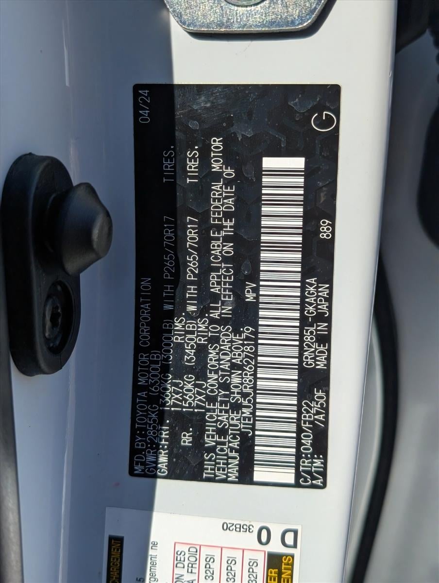 2024 Toyota 4Runner SR5 4WD (GS)