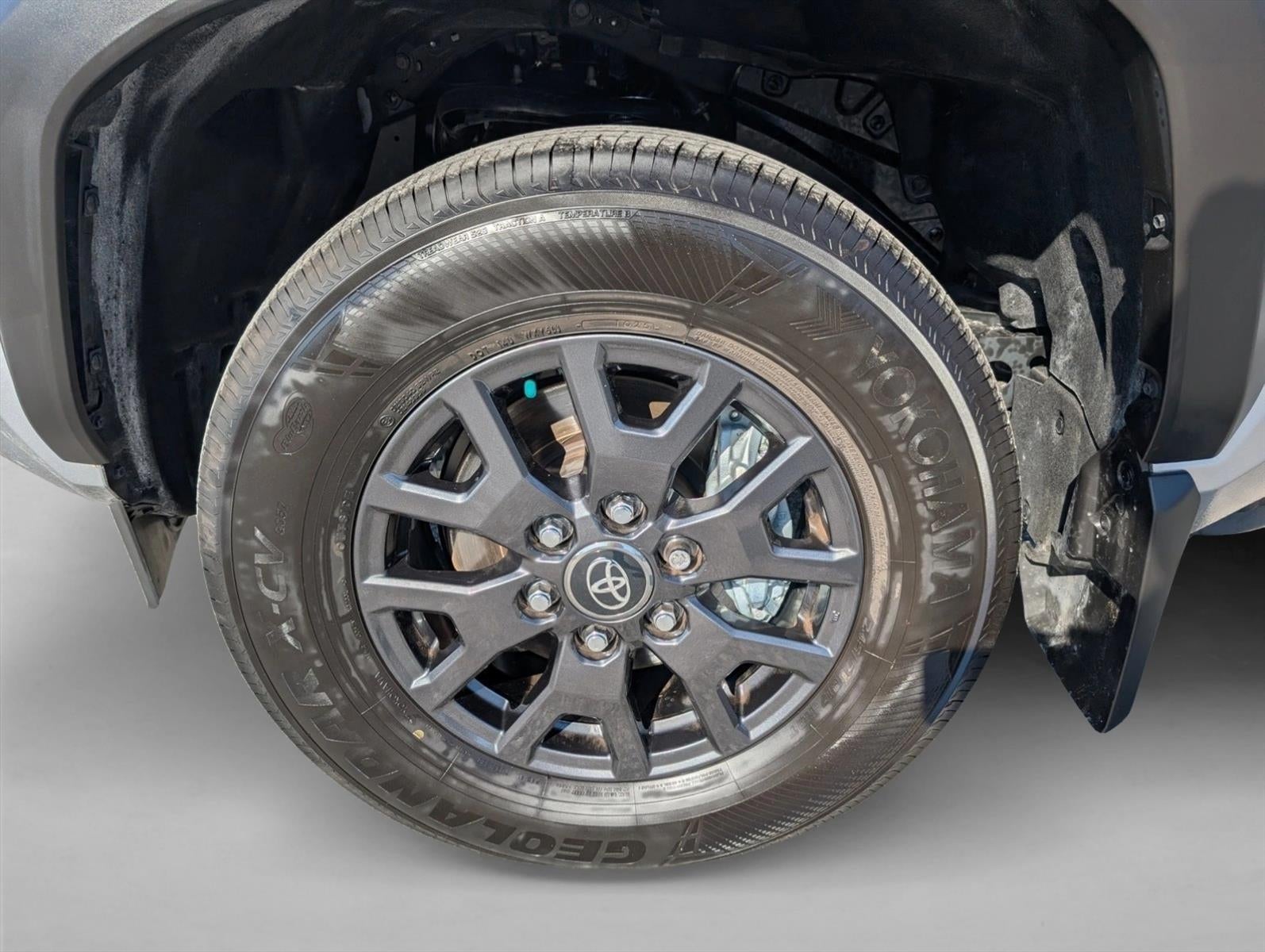 2025 Toyota 4Runner SR5 4WD (Natl)