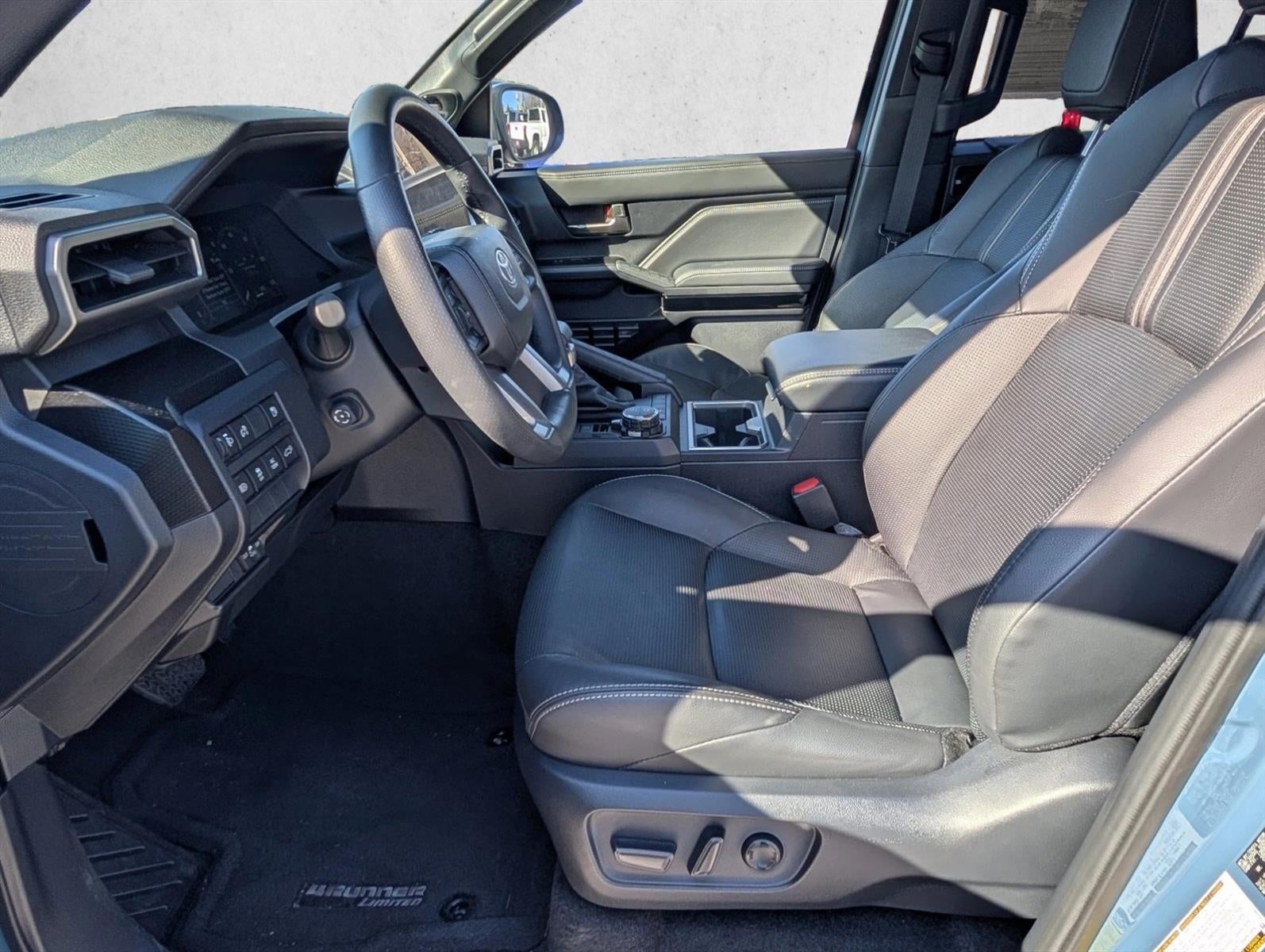 2025 Toyota 4Runner Hybrid Limited 4WD (Natl)