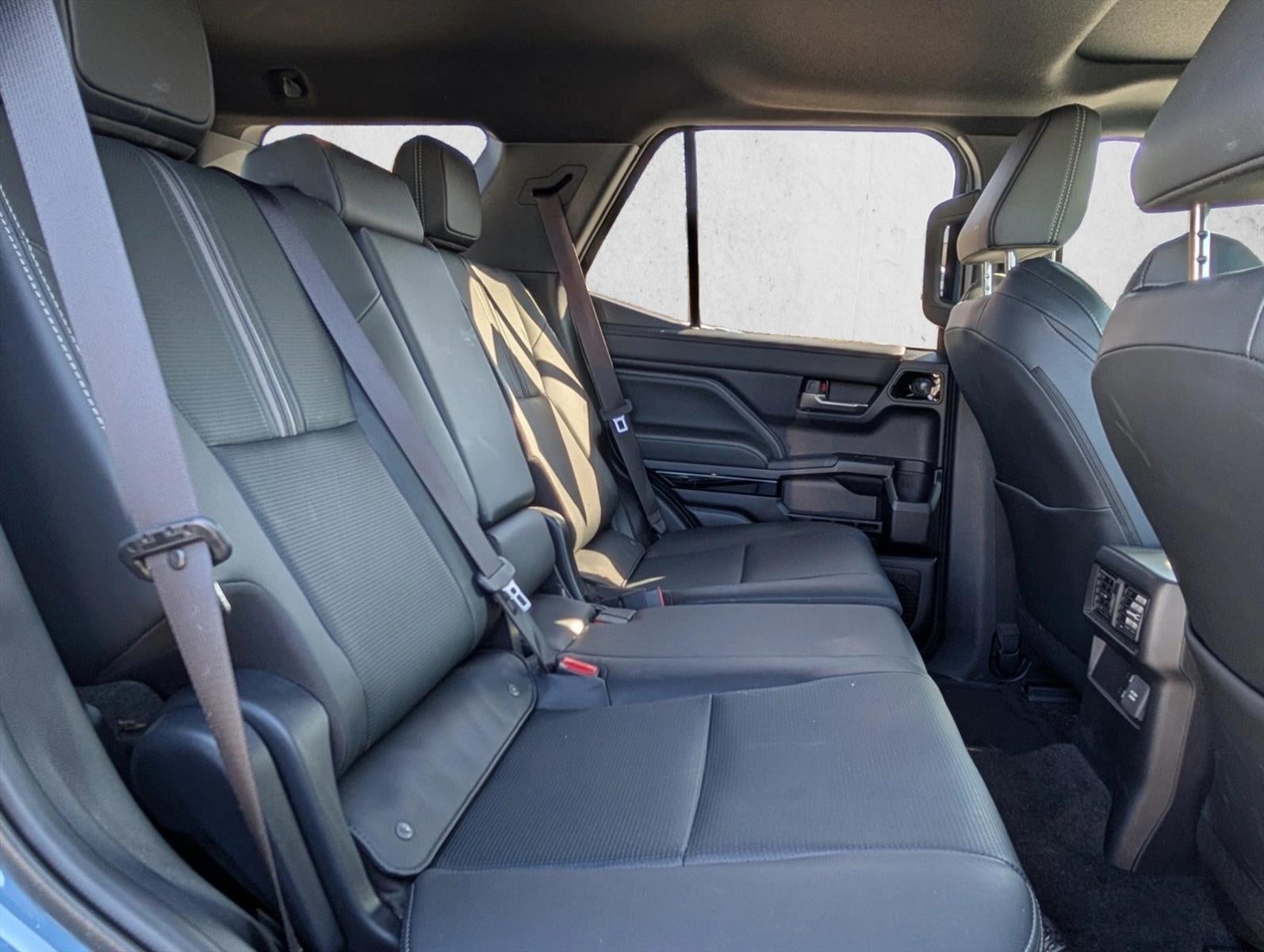 2025 Toyota 4Runner Hybrid Limited 4WD (Natl)