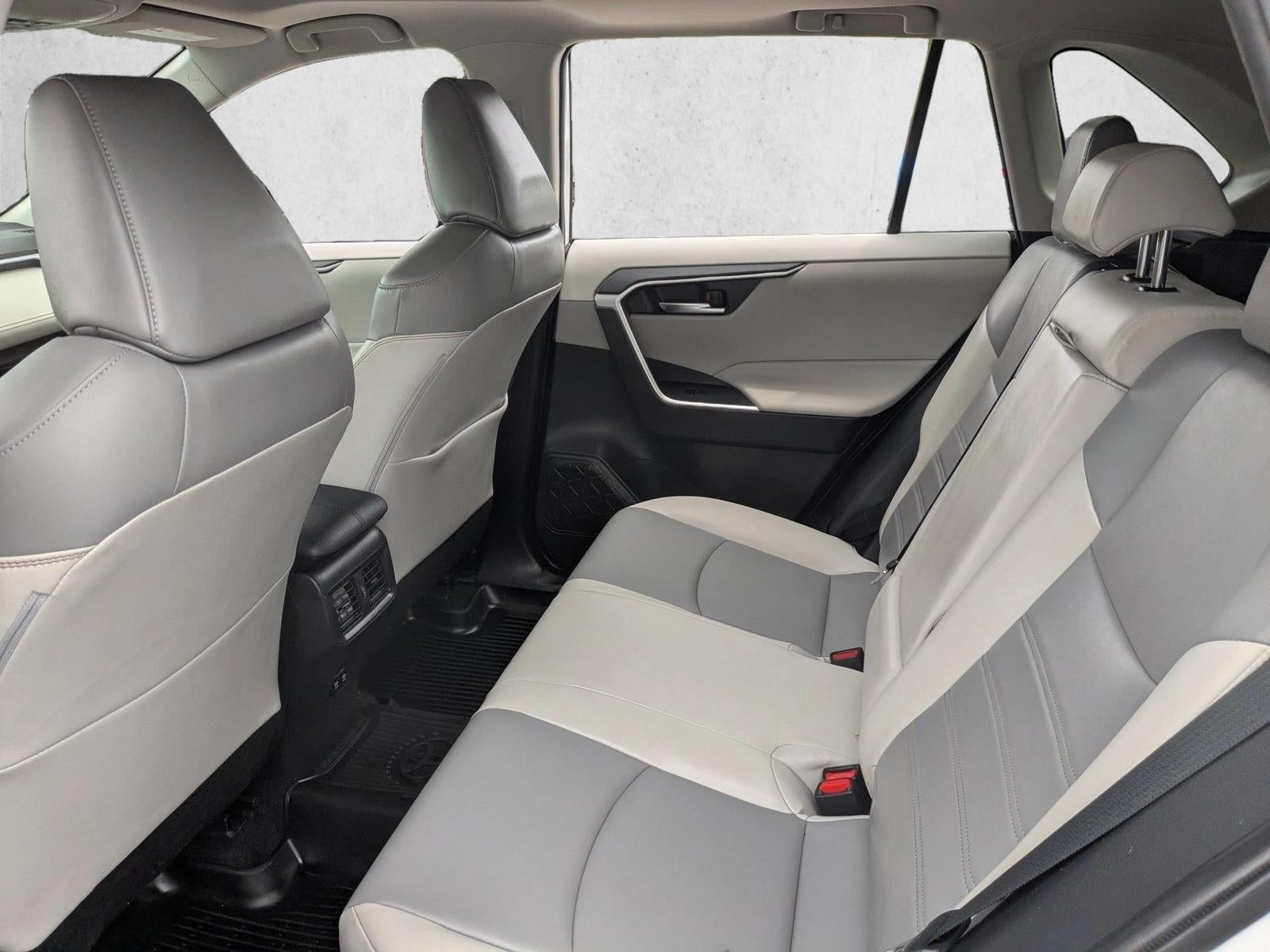 2020 Toyota RAV4 XLE Premium AWD (Natl)