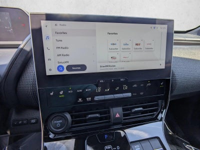 2024 Toyota bZ4X XLE AWD (Natl)