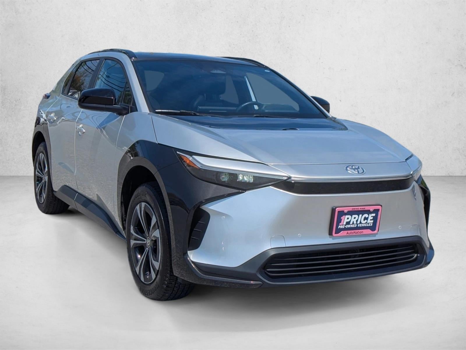 2024 Toyota bZ4X XLE AWD (Natl)