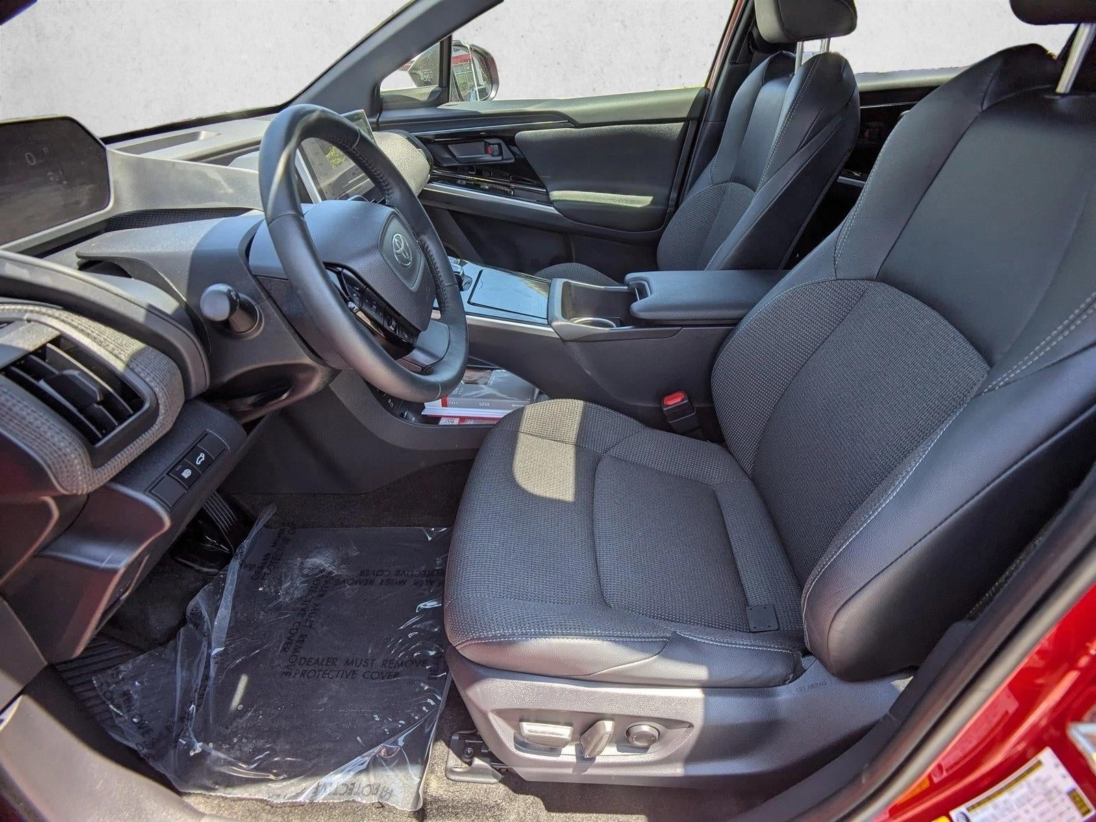 2024 Toyota bZ4X XLE AWD (Natl)