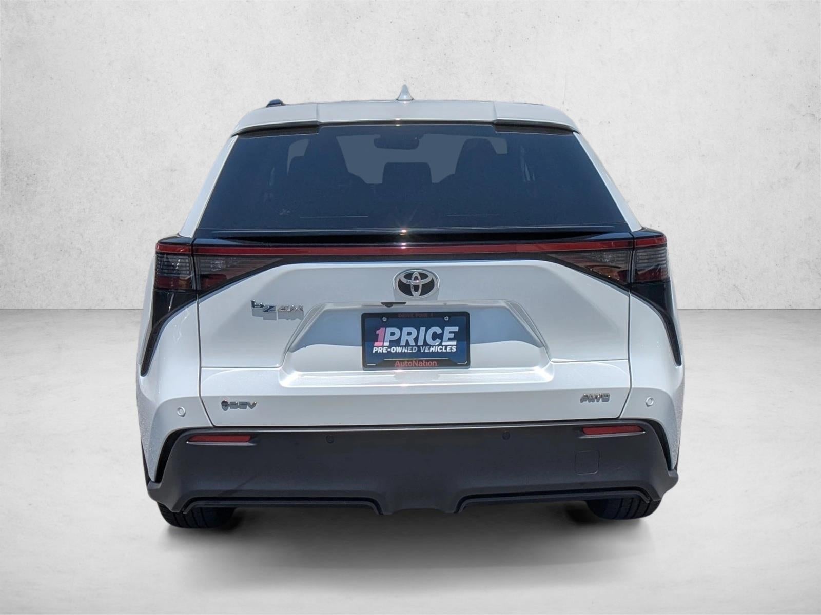 2024 Toyota bZ4X XLE AWD (Natl)