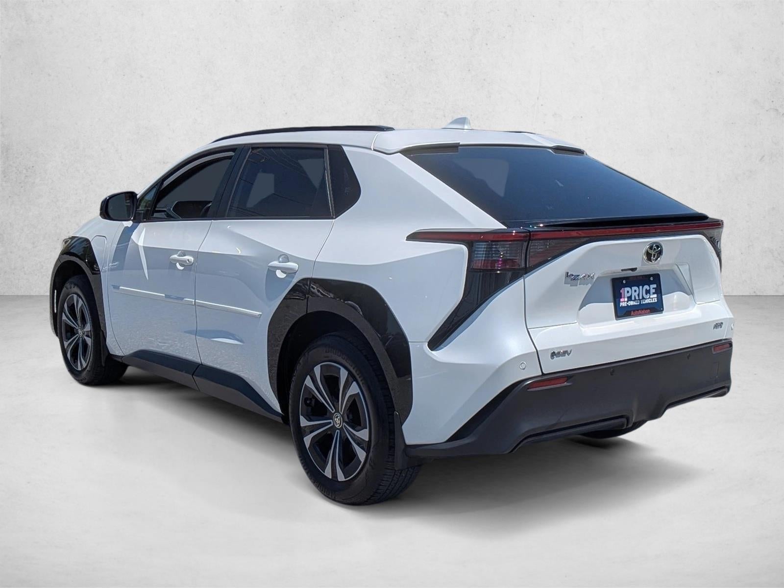 2024 Toyota bZ4X XLE AWD (Natl)