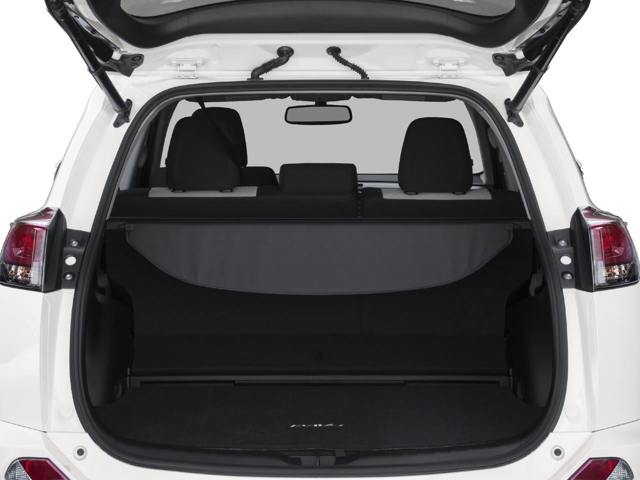 2017 Toyota RAV4 Hybrid XLE AWD (Natl)