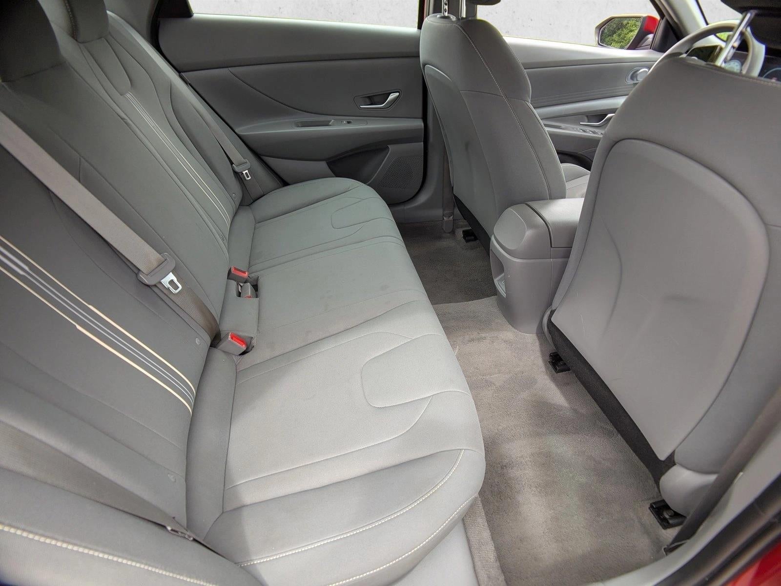 2024 Hyundai ELANTRA SEL IVT