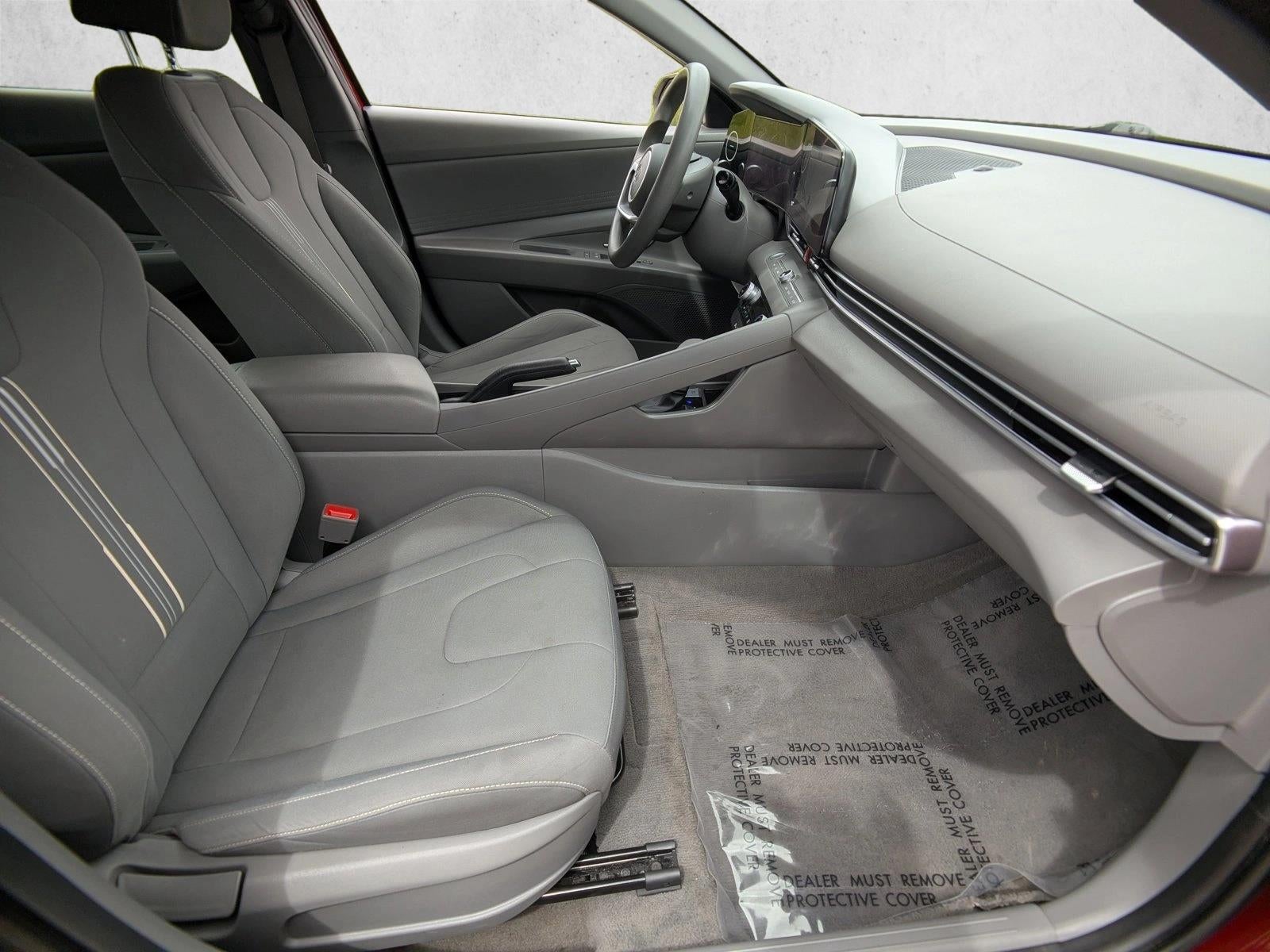 2024 Hyundai ELANTRA SEL IVT