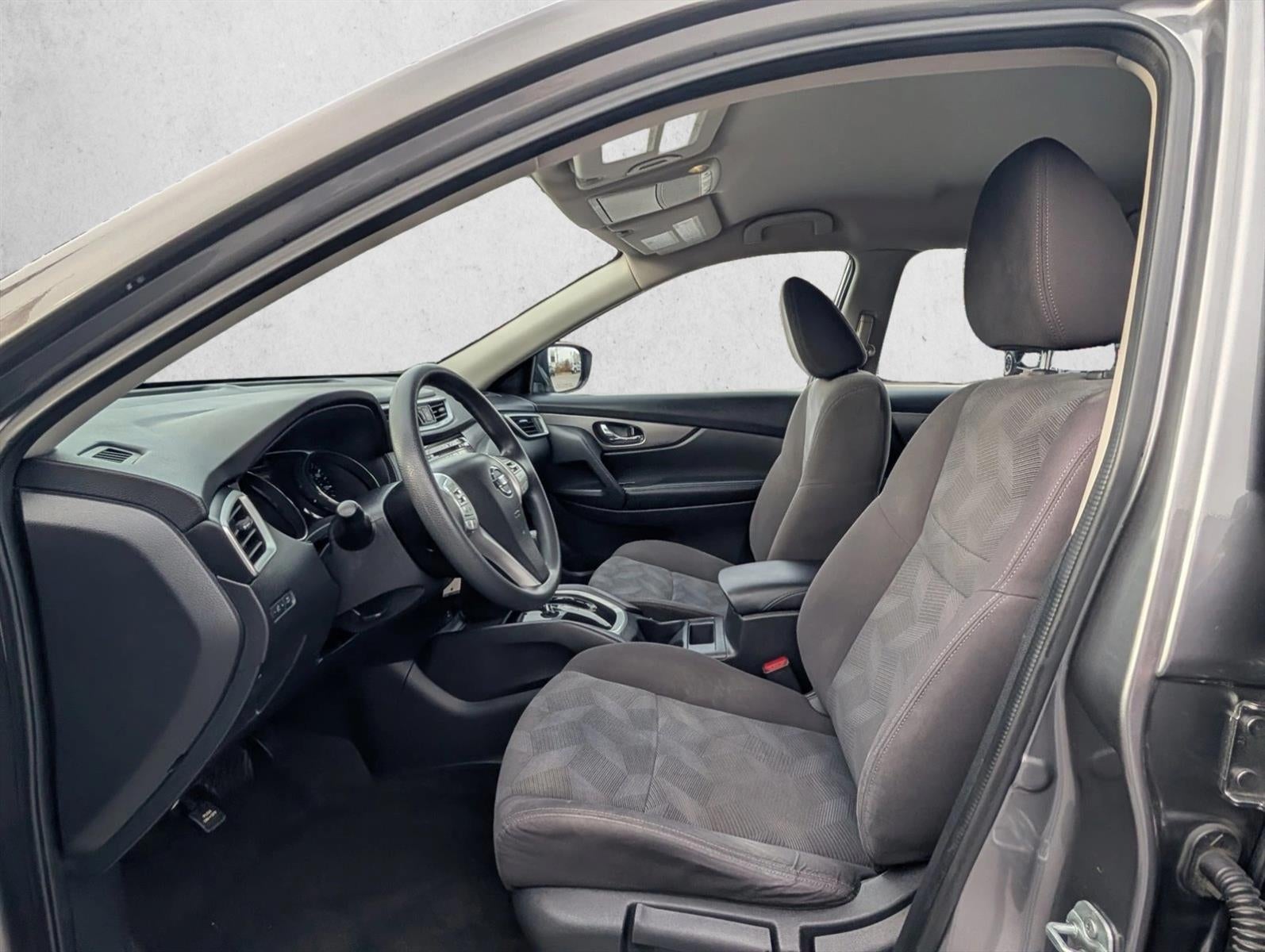 2016 Nissan Rogue FWD 4dr S