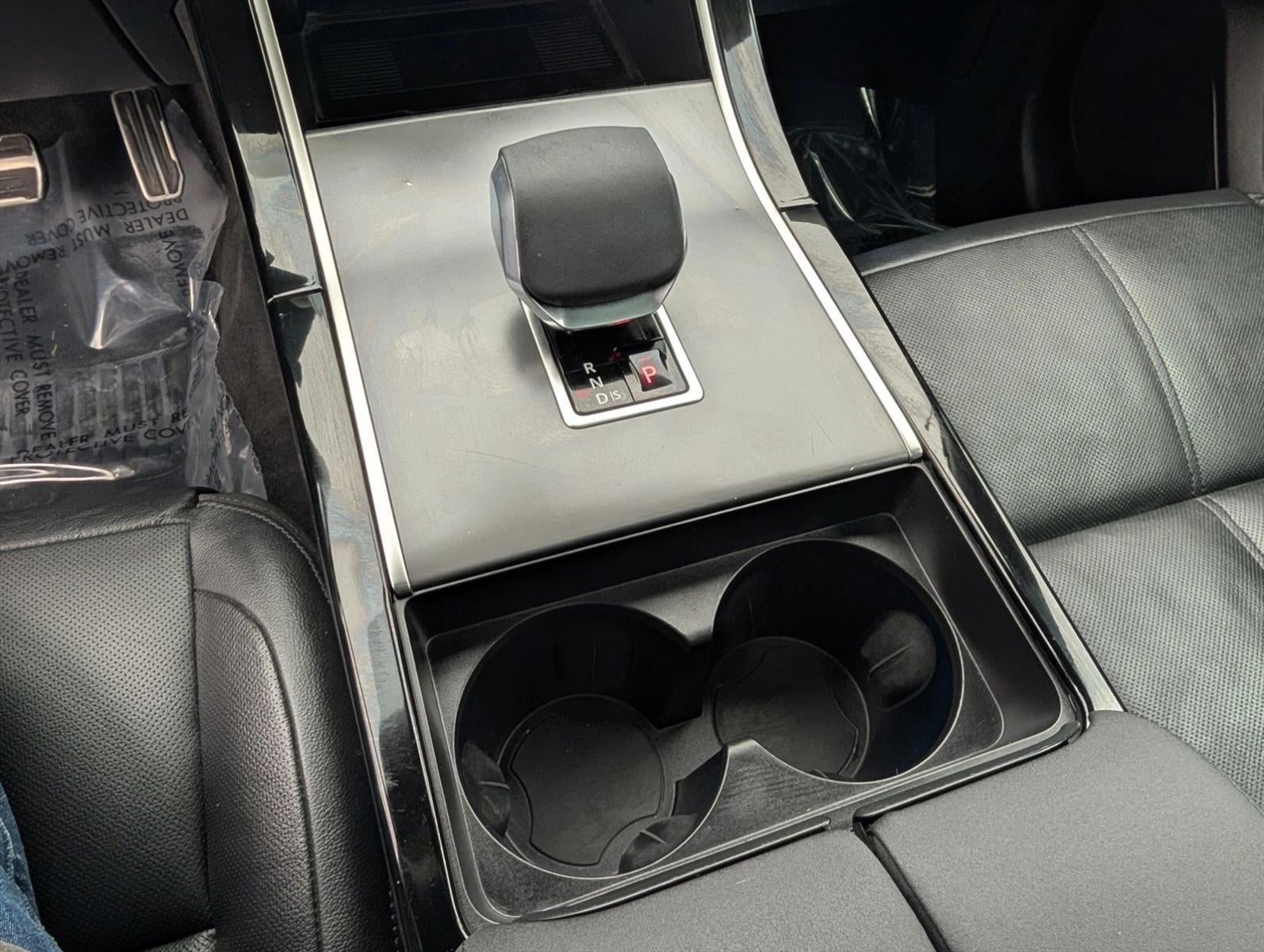 2025 Land Rover Range Rover Velar P250 Dynamic SE