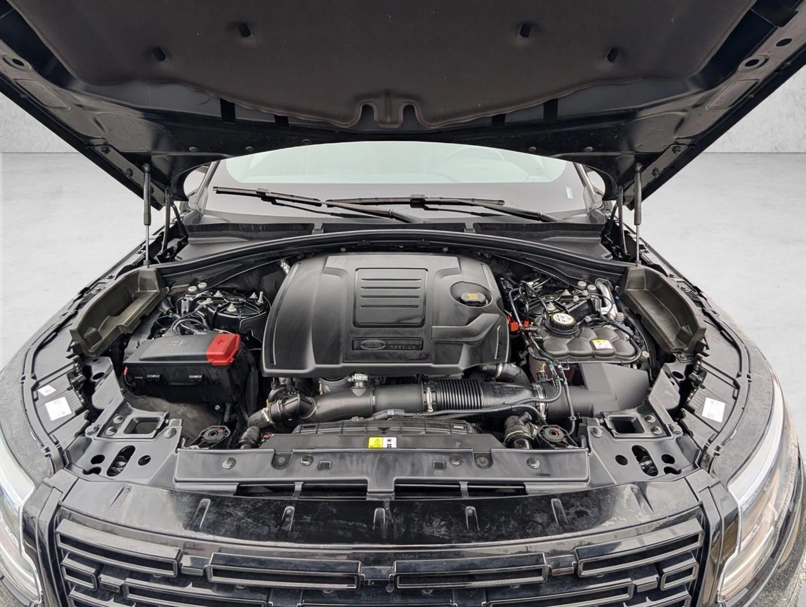 2025 Land Rover Range Rover Velar P250 Dynamic SE