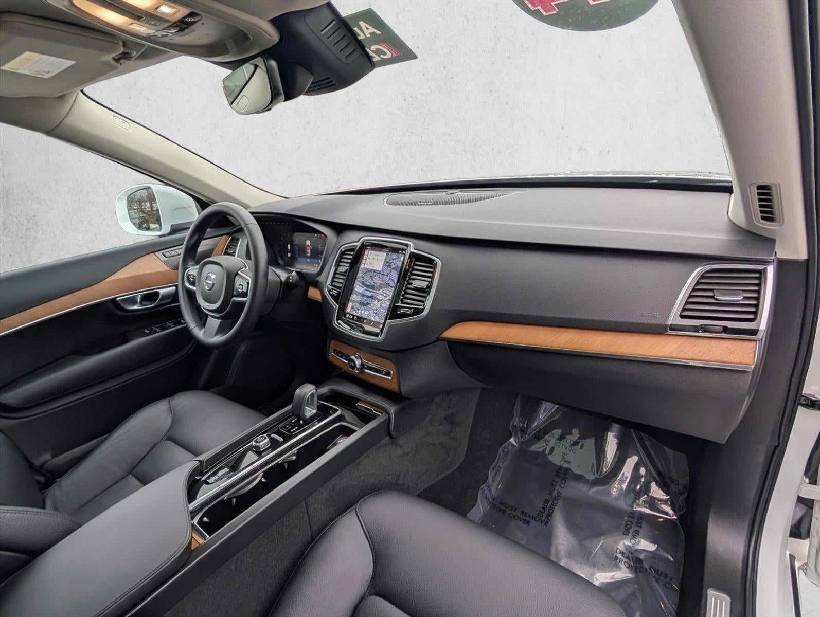 2024 Volvo XC90 B6 AWD Plus Bright Theme 6P